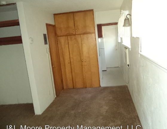 3rd image of 412 N Ivy St APT 1A