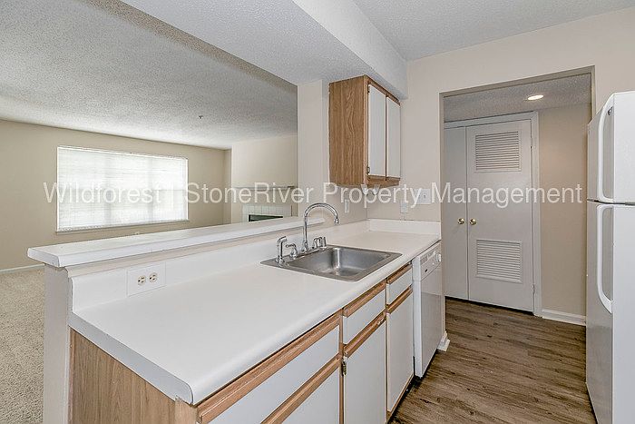 2nd image of 2304 Wildridge Cir