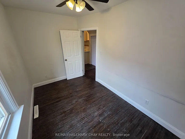 28 Matchedash St N #3 — Photo 10