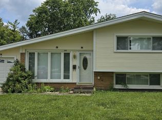 2755 S Craig Dr, Des Plaines, IL 60018