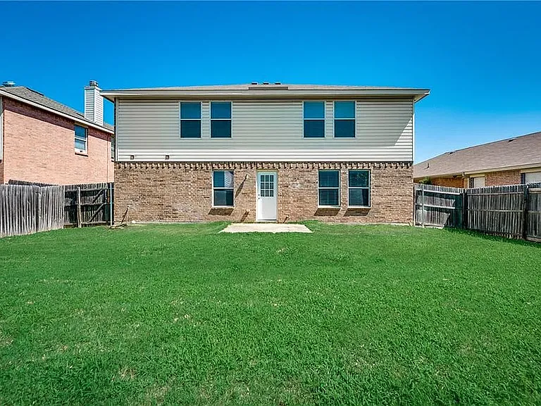 1109 Boxwood Dr — Photo 20