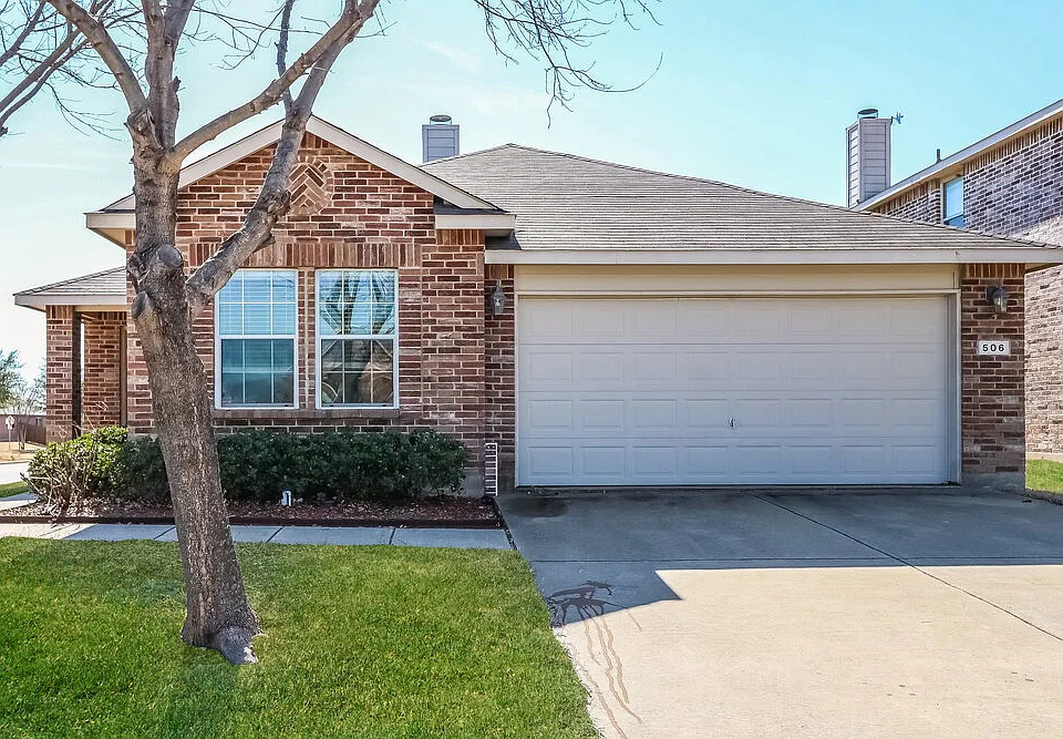 506 Eisenhower Ln