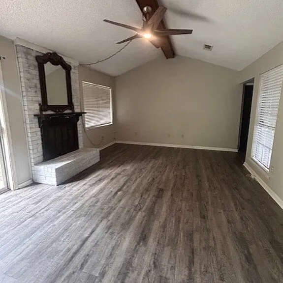 1503 Lance St — Photo 3