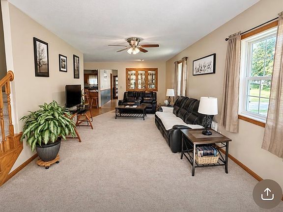 2nd image of 426 Lawn Ave