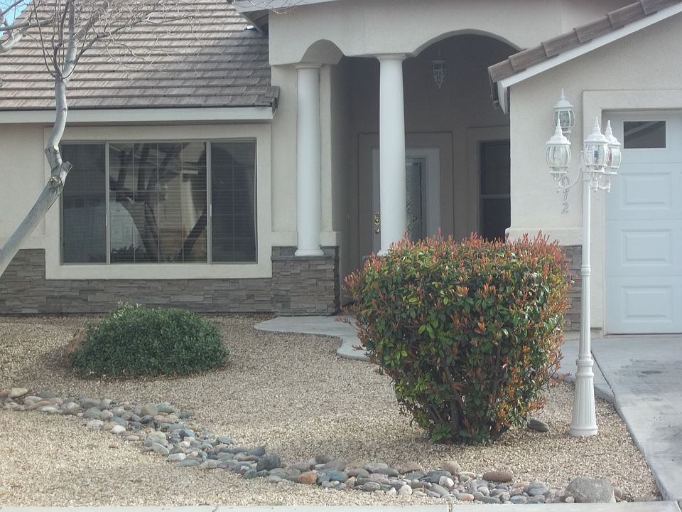 2nd image of 2072 John Wayne Dr