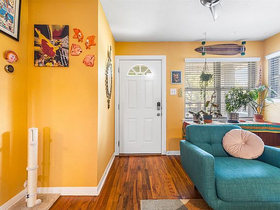 5th image of 405 W 17th St