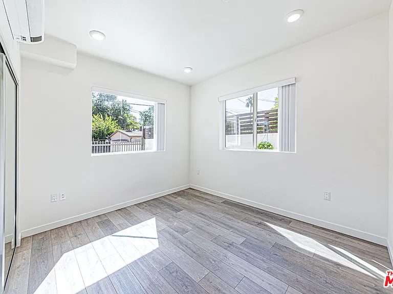 5912 Satsuma Ave — Photo 16