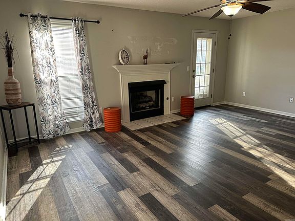 3rd image of 2213 Sheffield Dr