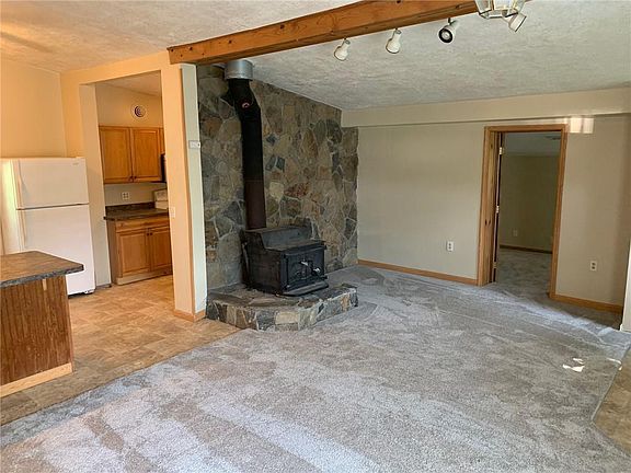 5th image of 10684 Center Ave