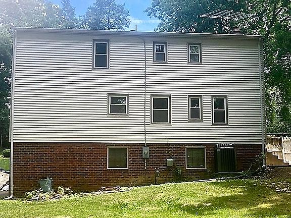 3rd image of 316 Janlar Dr