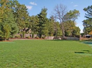 56 High Ridge Cir, Franklin, MA 02038