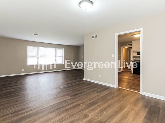 2nd image of 2833 Biltmore Ave