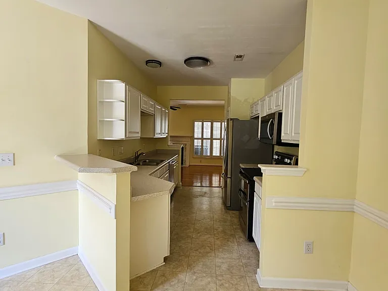 142 Spring Crossing Cir — Photo 10