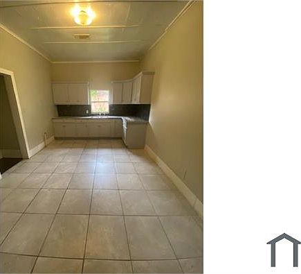 4th image of 2757 Park St