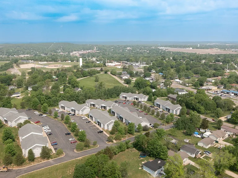 Arbor Ridge Apartments — Photo 7