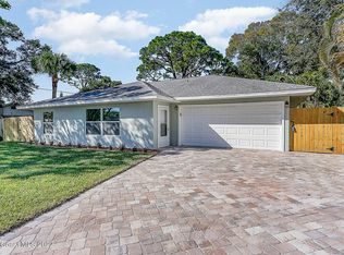 2104 Greenway Dr, Melbourne, FL 32901
