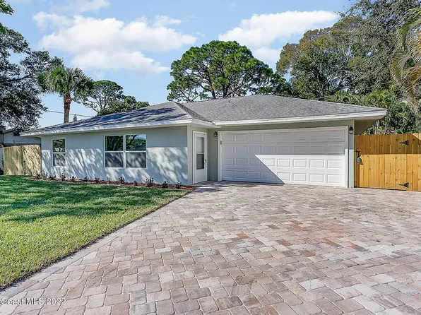 2104 Greenway Dr, Melbourne, FL 32901