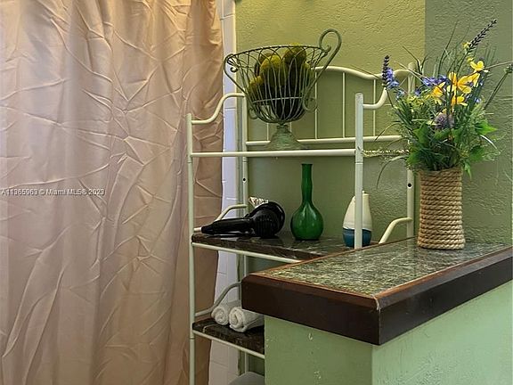 5th image of 126 NE 19th Ave #3
