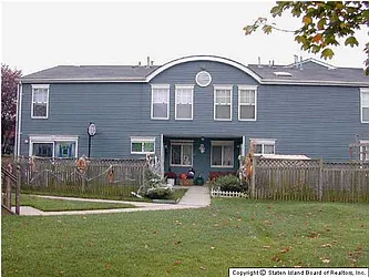 46 Pond Way  image 1 of 3