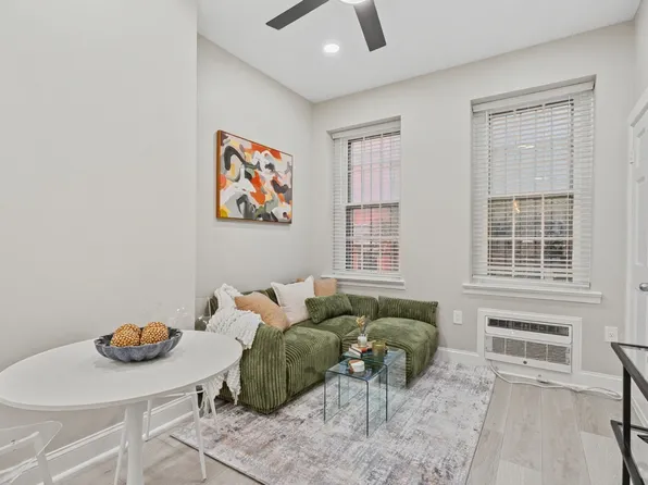 210 4th St SE #Id1587683p, Washington, DC 20003
