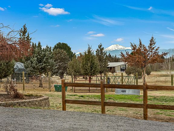 5th image of 12110 SW Riggs Rd