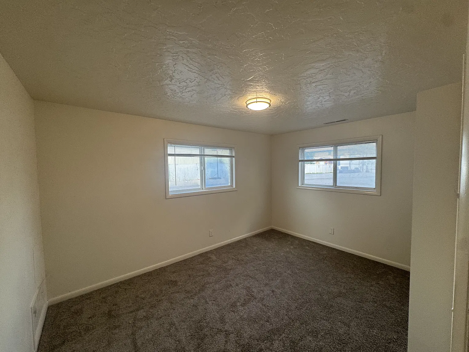 125 East 400 North - 1 — Photo 4