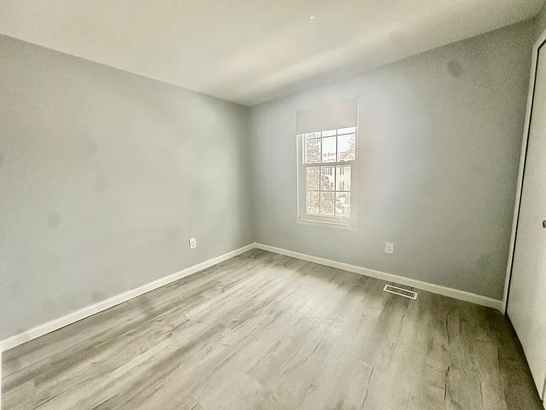 6935 Harvard Ln — Photo 12