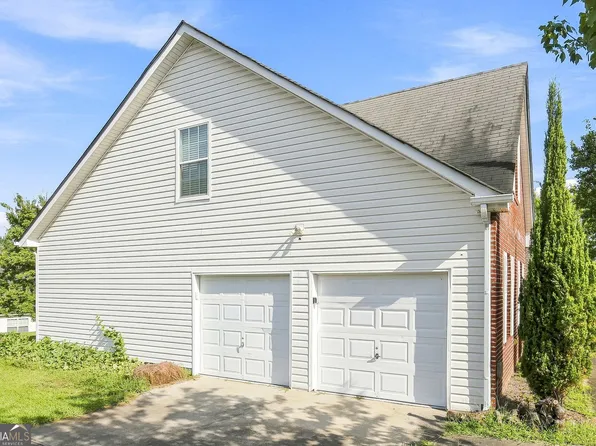 3689 Gray Birch Dr, Decatur, GA 30034