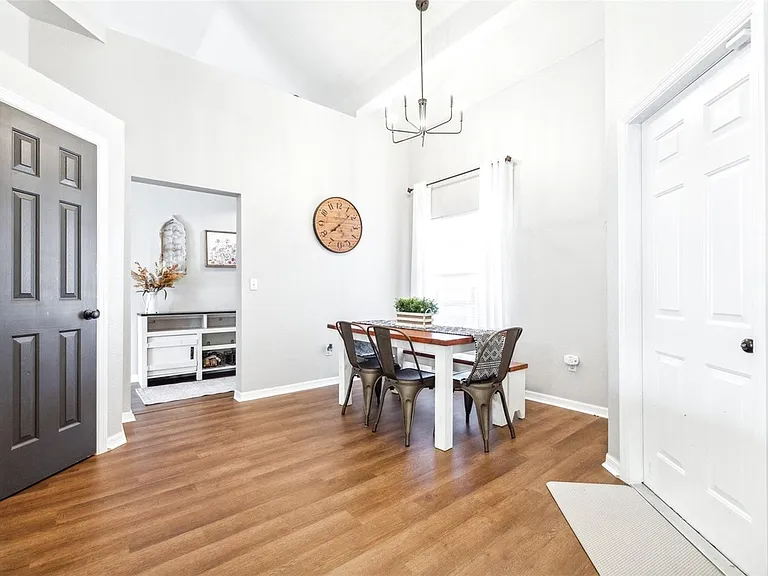 227 Madalyn Ct — Photo 10