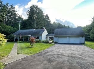 8874 Lansing Ave, Rives Junction, MI 49277