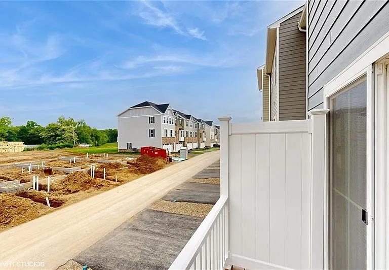 4908 Spruce Rd — Photo 36