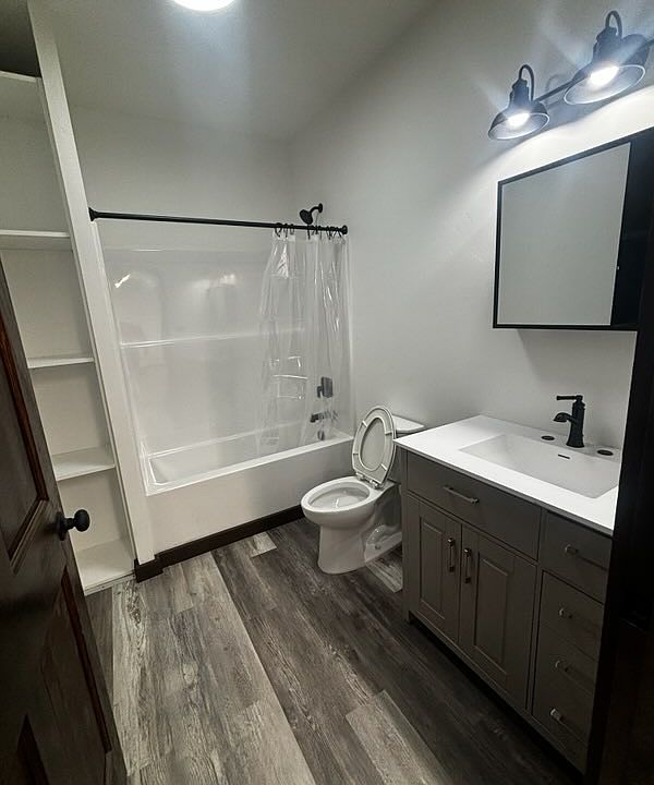 Apartment A Bathroom