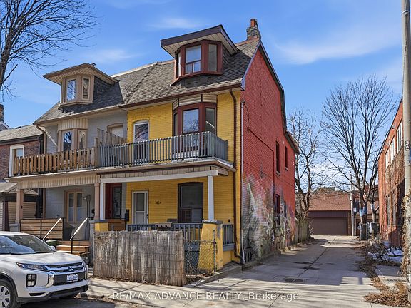 2nd image of 82A Augusta Ave