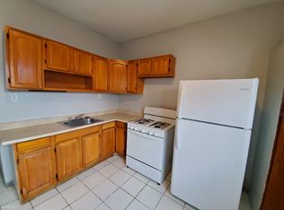 13 Bayside Pl #2, Jersey City, NJ 07305