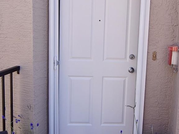 4th image of 617 Woodside Way APT B