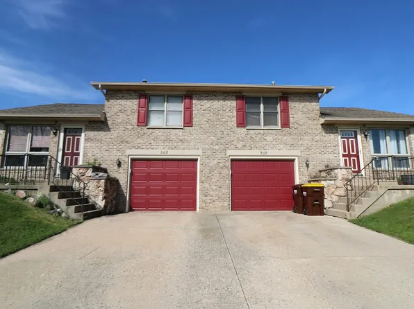 860-868 Carol Ave, Woodstock, IL 60098