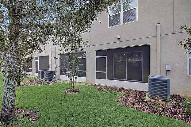 2136 Lennox Dale Ln — Photo 11