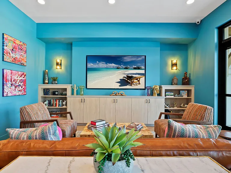 MODERNO La Granada Luxury Living — Photo 13