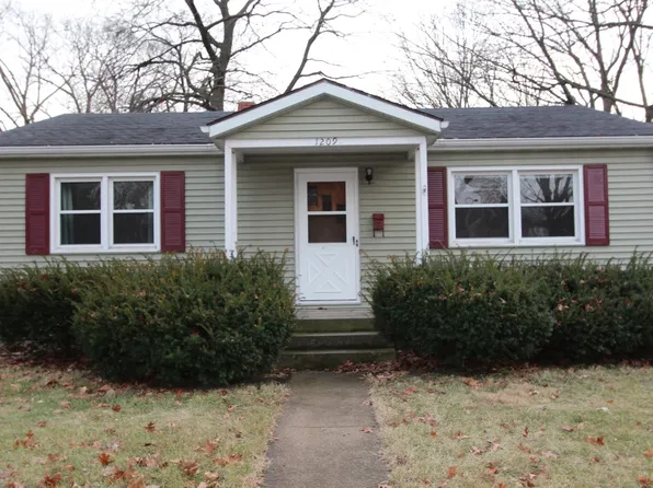 1209 W Grove St, Bloomington, IL 61701