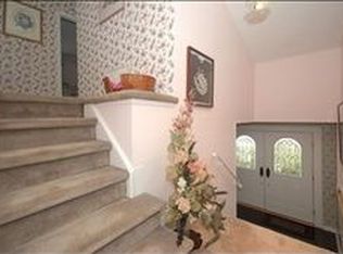 43 Ridge Dr, New Providence, NJ 07974