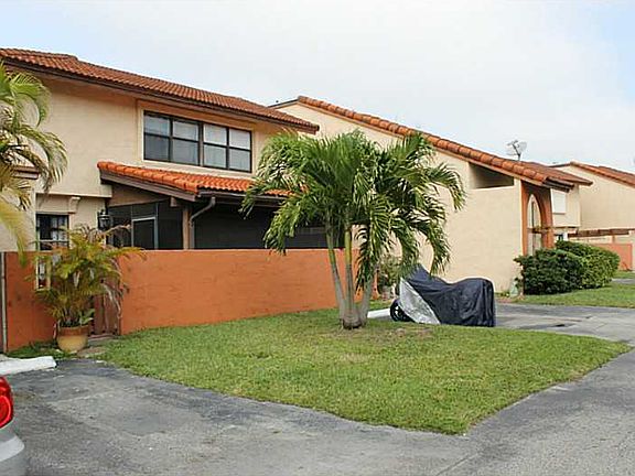 3rd image of 9955 NW 9th Street Cir APT 1-9