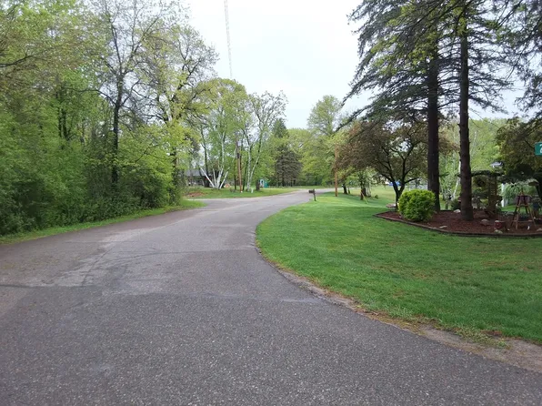 20621 Sleepy Hollow Dr NW, Oak Grove, MN 55011