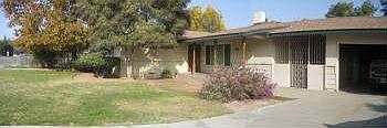 1st image of 5562 N Maroa Ave