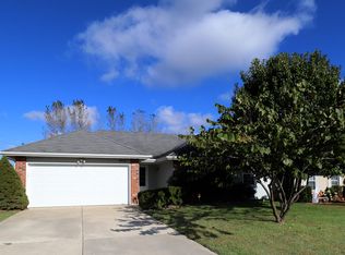 4251 W Somerset Dr, Battlefield, MO 65619