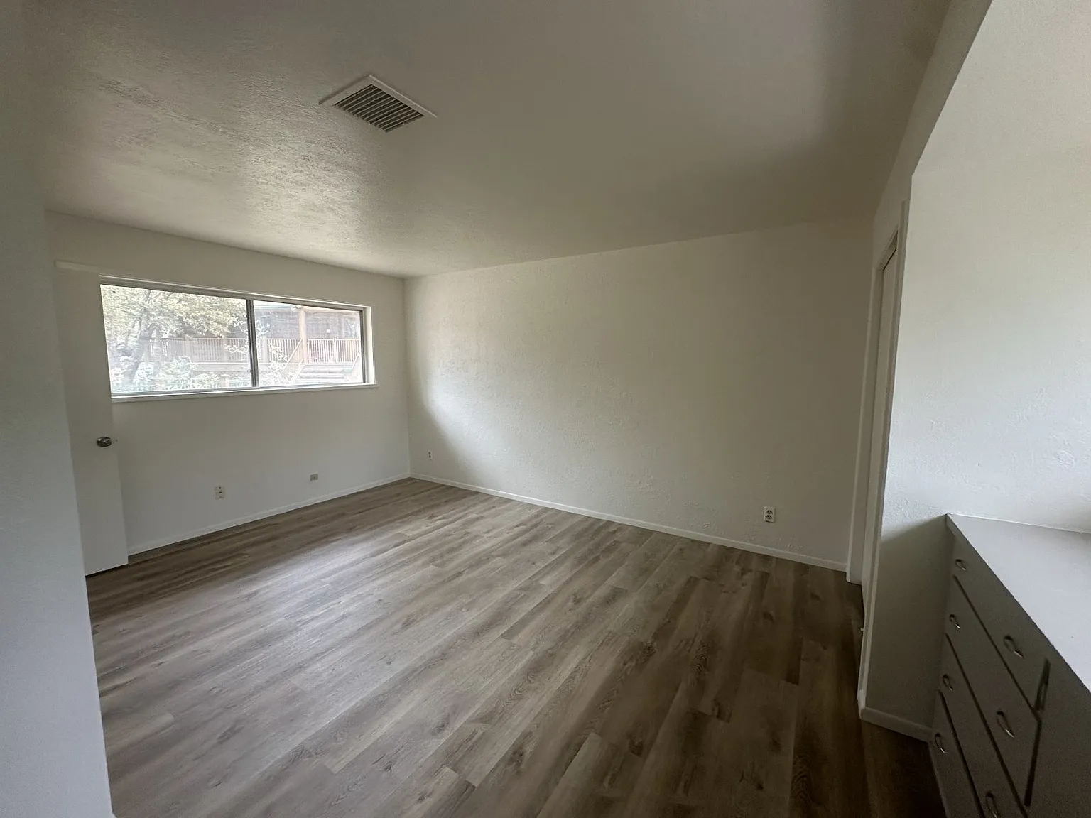 2 bed, 2.0 bath, 1202 sqft, $1,850 — Photo 3