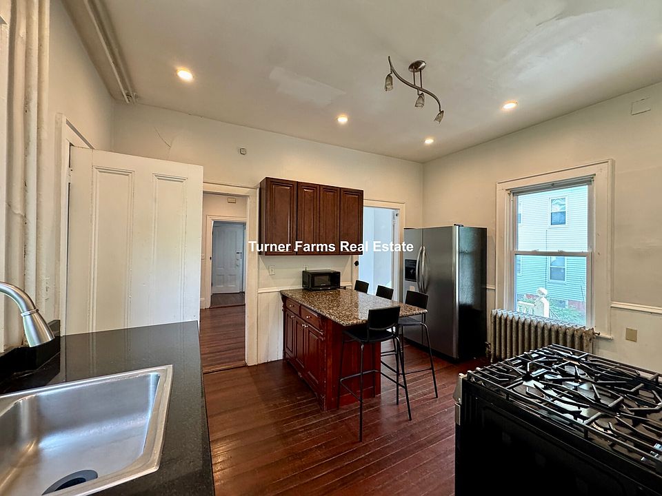 1st image of 76 Curtis St
