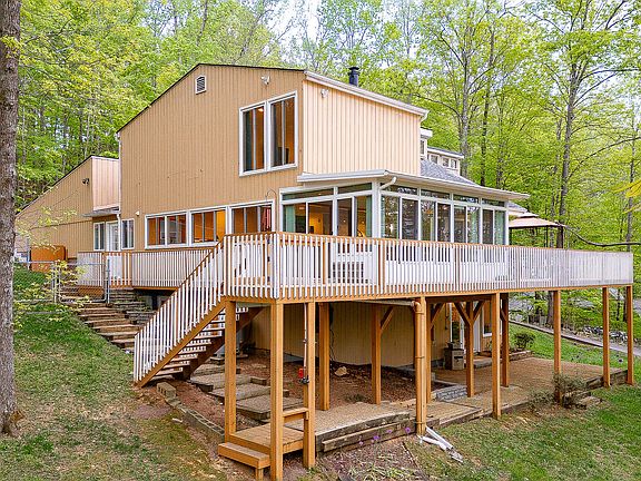 4th image of 5756 Chestnut Hills Dr