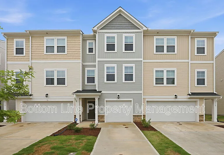 1112 Lily Loch Way — Photo 1