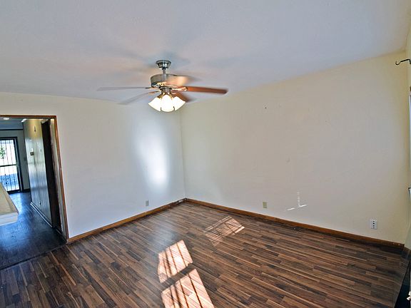 2nd image of 115 Brooks Aly
