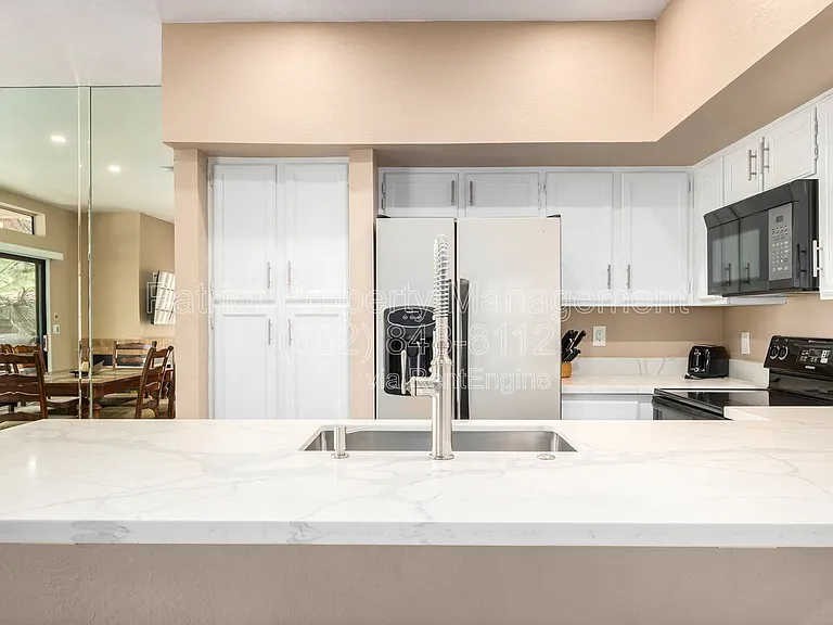 9705 E Mountain View Rd #1015 — Photo 7